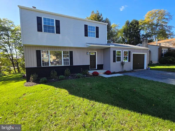 783 Blue Jay Rd, Harrisburg, PA 17111