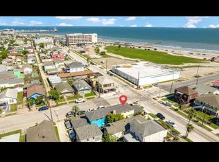 2427 35th St, Galveston, TX 77550