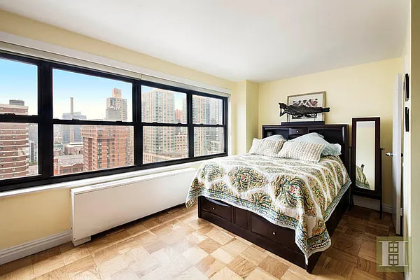 Sold by Halstead Real Estate | media 18