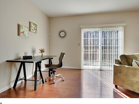 5th image of 292 Camerton Ln