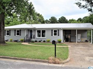 105 Cordell Ct, Gadsden, AL 35901
