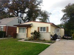 8144 Cloverdale Ave, Ferndale, MI