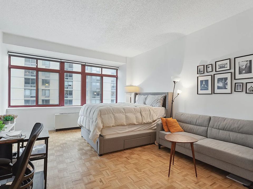 1st image of 4-74 48th Ave APT 5P