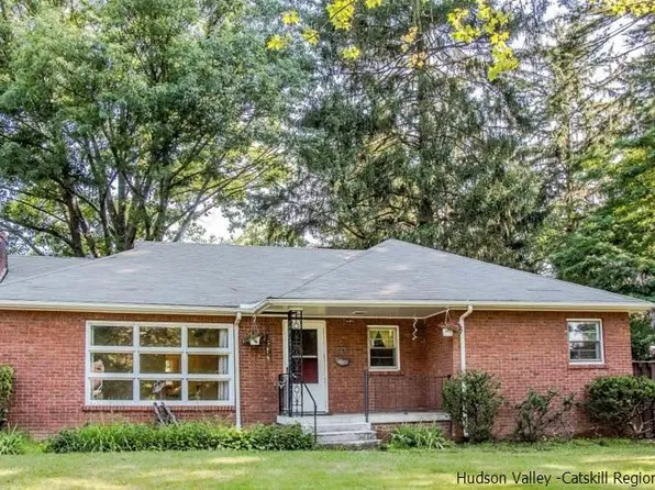 46 Spaulding Ln, Saugerties, NY 12477