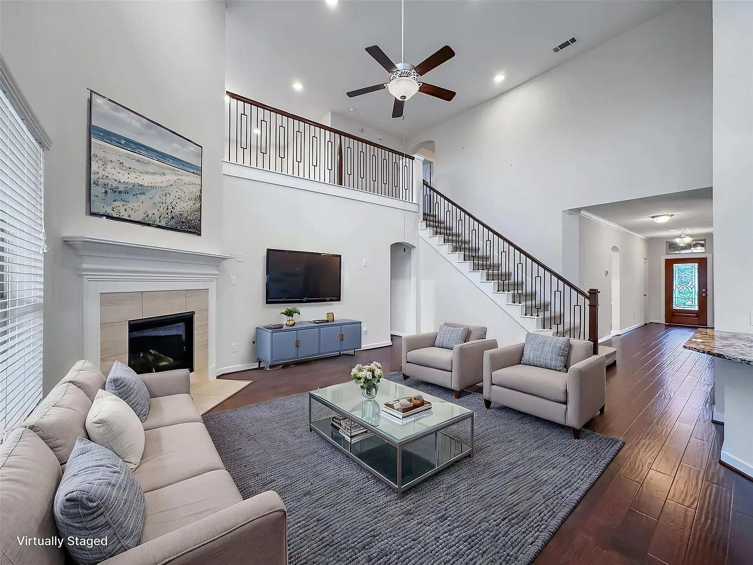 4 bed, 3.5 bath, 3020 sqft, $3,900 — Photo 2