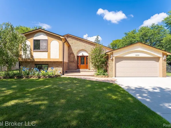5209 Fedora Dr, Troy, MI 48085