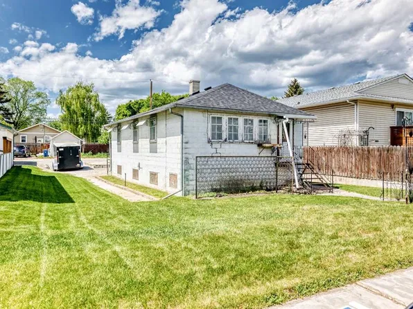 6639 W 19th St SE, Calgary, AB T2C 0P1