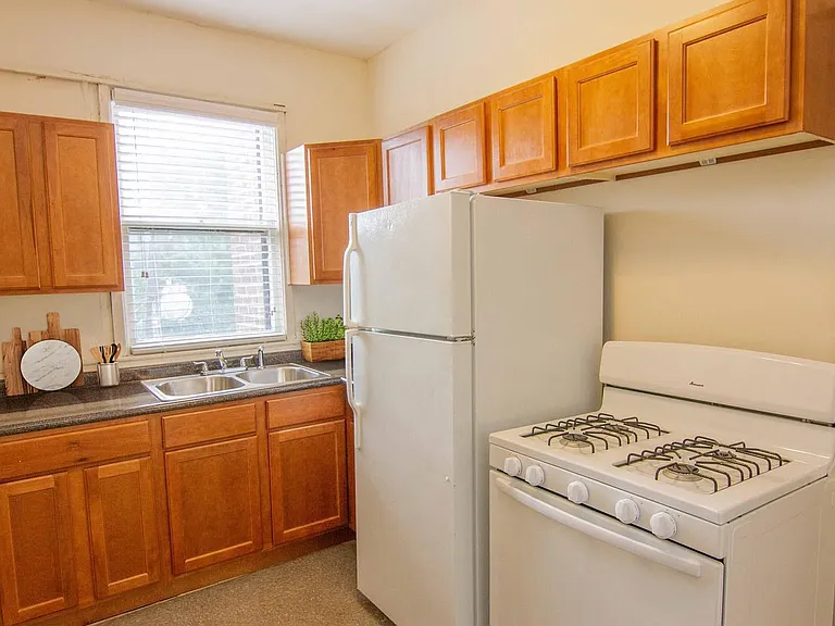 The Gilmore Apartments — Photo 5
