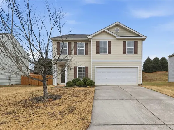 3611 Blue Spruce Ct, Greensboro, NC 27406