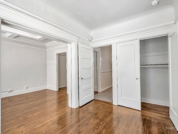 5th image of 2404 Van Ness Ave #2400-29