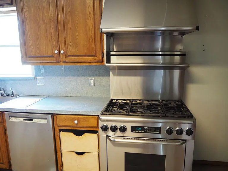 7118 FM 2931 — Photo 11