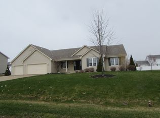 5626 Eagle Point Dr, Racine, WI 53406