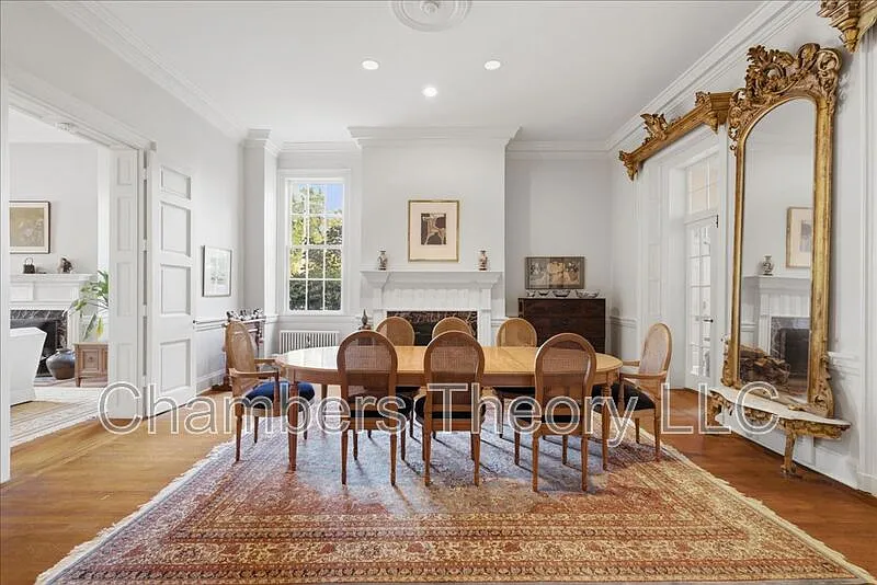5 bed, 3.5 bath, 5225 sqft, $8,000 — Photo 3