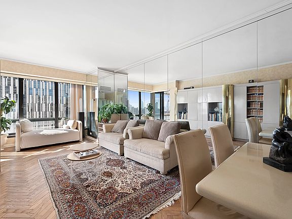 3rd image of 530 E 76th St APT 17A