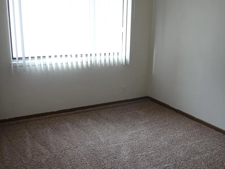 4320 Huntington Ave — Photo 3