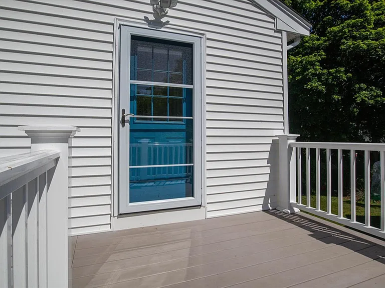 146 Dana Ave #R — Photo 19
