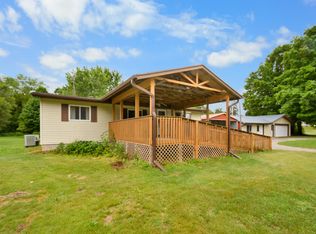 15821 Lincoln St, Coral, MI 49322