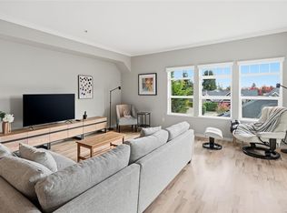 399 Wembley Rd #205, Parksville, BC V9P 0A6