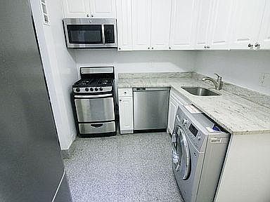 3rd image of 643 W 171st St APT 31