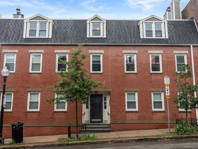 268 Bunker Hill St #5, Charlestown, MA, 02129