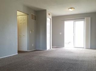 2677 Shoreland Avenue, Toledo, OH 43611