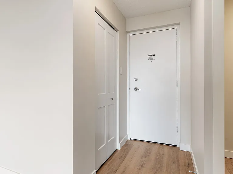 2720 College Ave — Photo 92