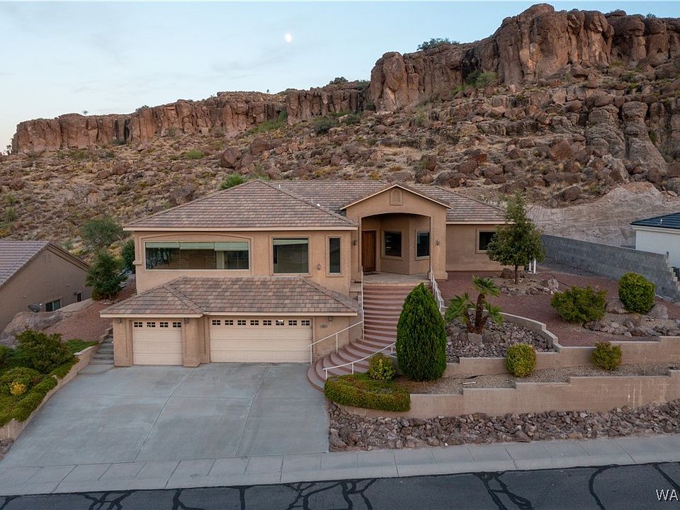 1st image of 609 Country Club Drive