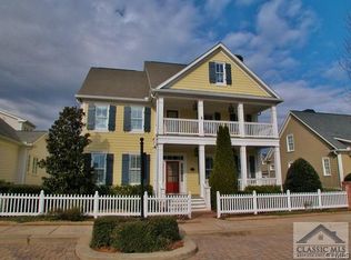 807 Commons Park Dr, Statham, GA 30666