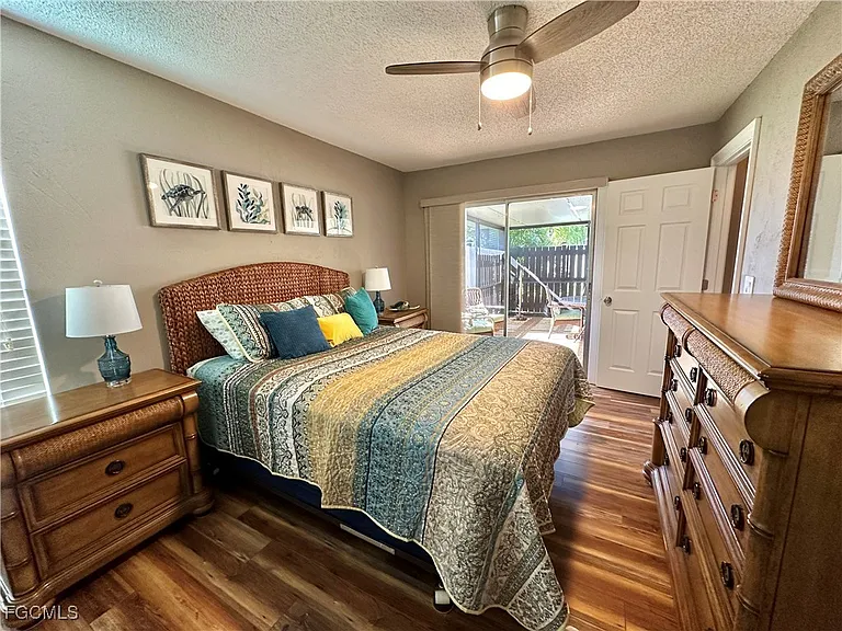 15427 Crystal Lake Dr — Photo 18
