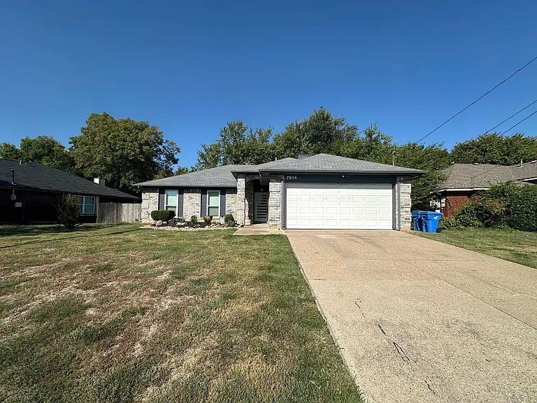 7814 Bob White Dr — Photo 1