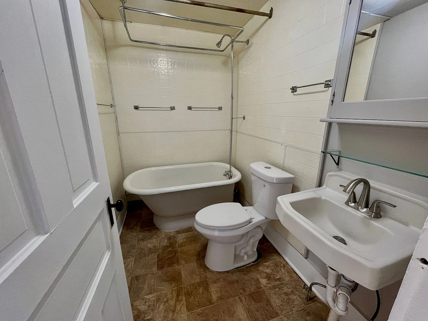 427 Smith Ave NW — Photo 4