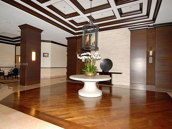4th image of 3598 Yacht Club Dr APT 504