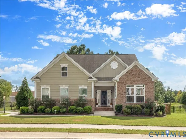 7488 Market Place Dr, Quinton, VA 23141