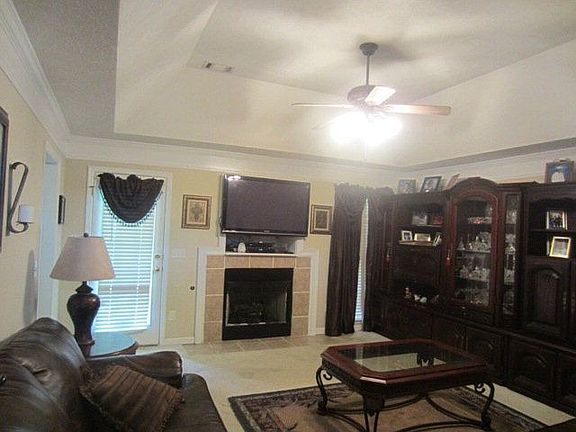5th image of 5531 Chatham Woods Dr