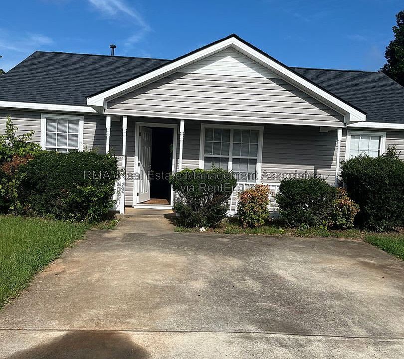 1st image of 109 Tuscany Ln