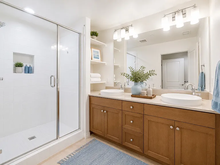 323 N Edenfield Ave — Photo 10