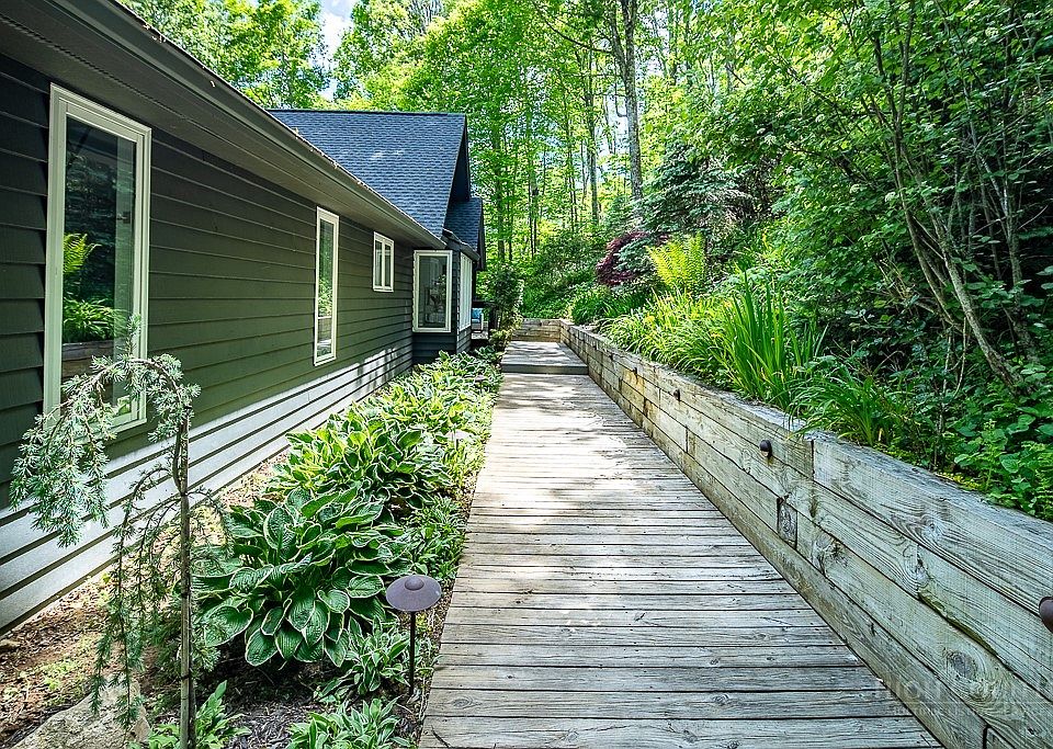 4003 Woodlands Drive, Linville, NC 28646 | Zillow