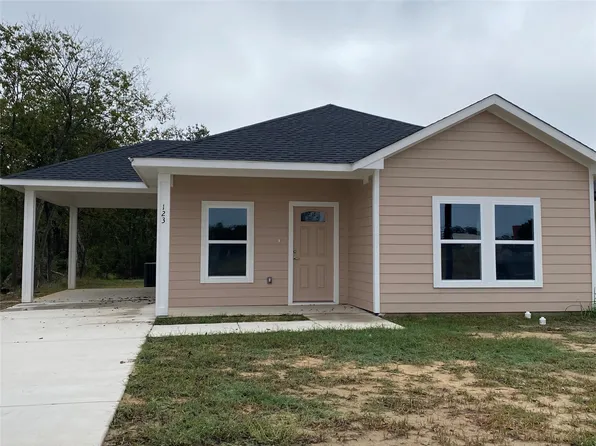 123 E 13th Ave, Corsicana, TX 75110