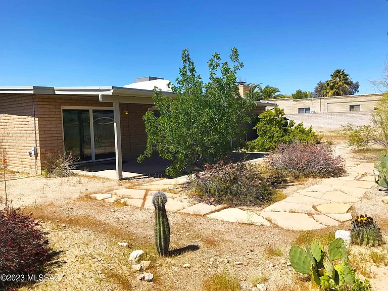 7800 N Nicole Pl — Photo 38