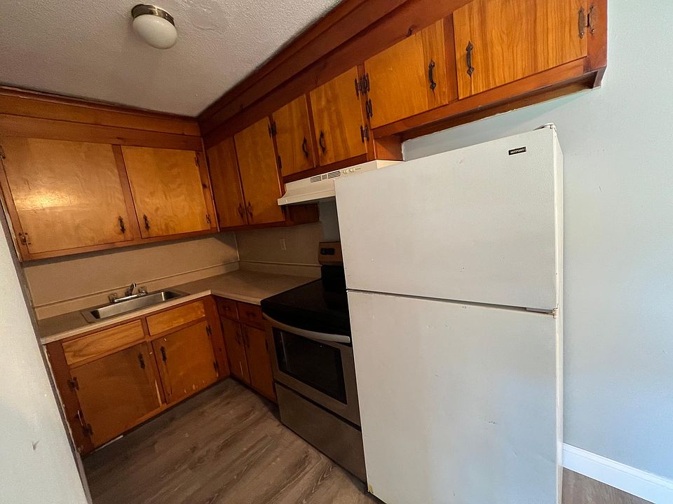 2nd image of 414 Berkshire Ave #0