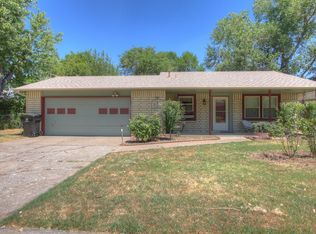 1324 W Pittsburg St, Broken Arrow, OK 74012