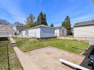 3275 N 80th St, Milwaukee, WI 53222
