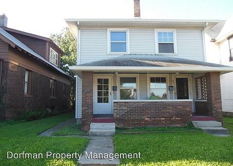 1st image of 939 E Raymond St