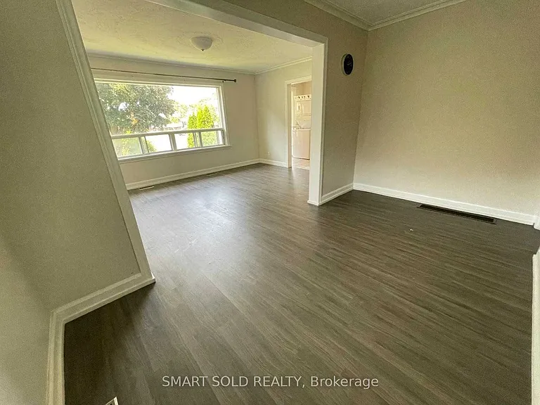 795 Ellesmere Rd — Photo 4