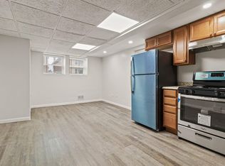 5867 W Gunnison St #G, Chicago, IL 60630