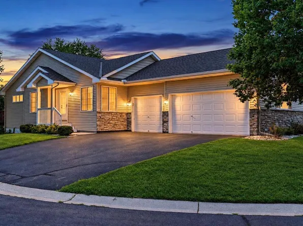 8556 Adair Cir N, Brooklyn Park, MN 55443