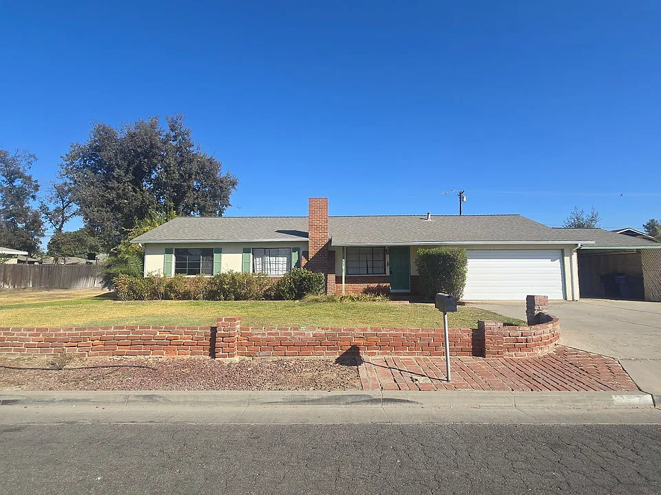 2071 Short Dr