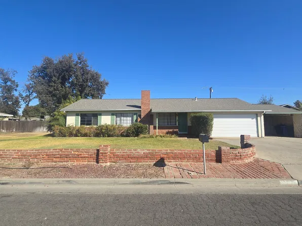 2071 Short Dr, Hanford, CA 93230