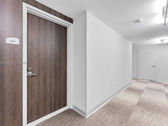 4th image of 92 SW 3rd St APT 3611