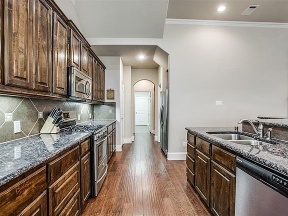 2nd image of 6103 Eagle Nest Dr